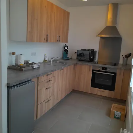 Agreable Maison A Portes