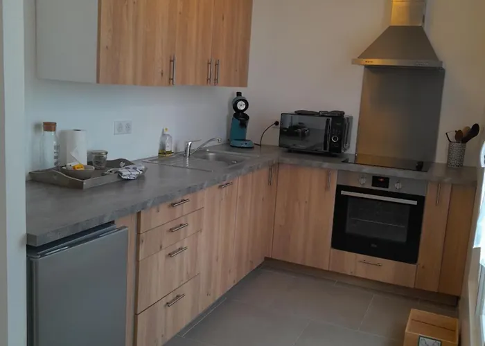 Agreable Maison A Portes