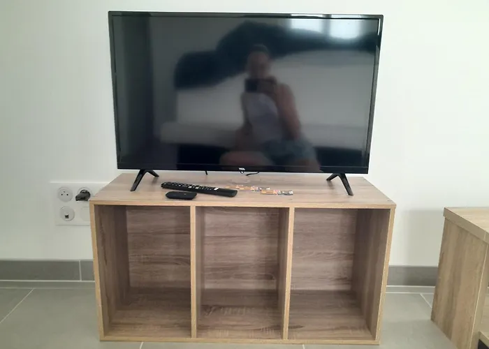 Agreable Maison A Portes